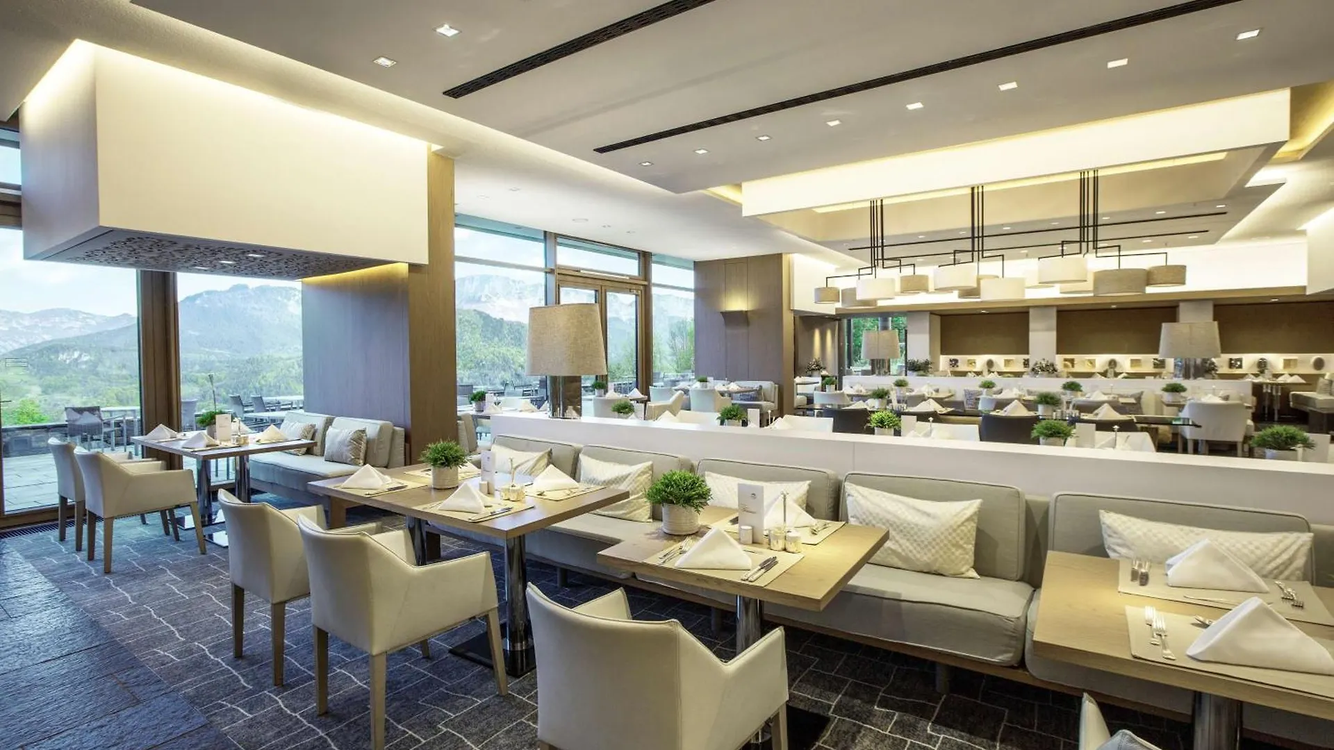 ***** Θέρετρο Kempinski Hotel Μπερχτεσγκάντεν Γερμανία